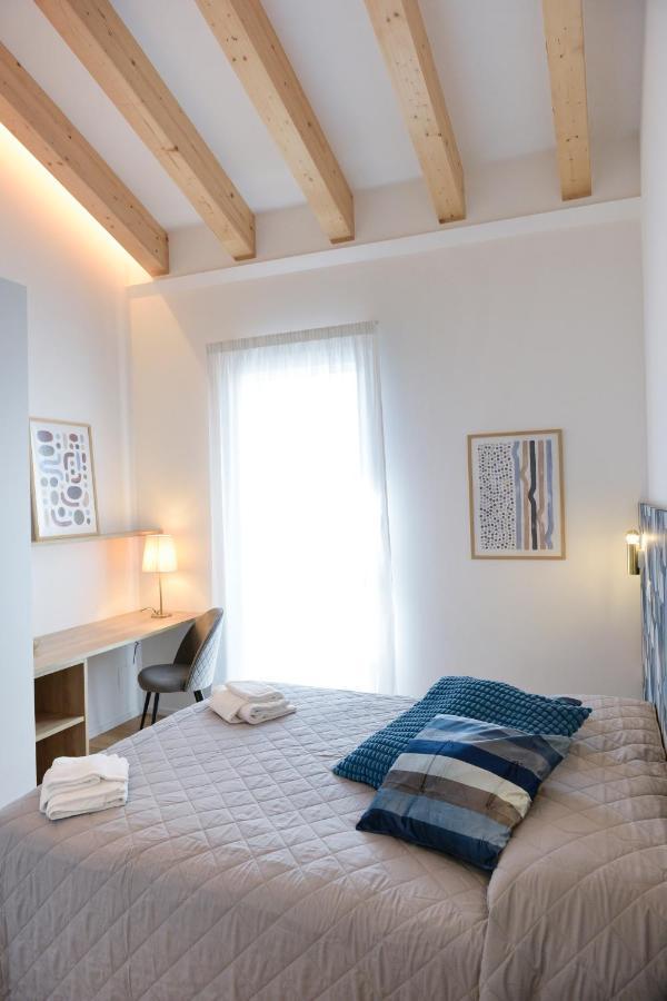 Residenza Emilia Apartment Падуа Екстериор снимка